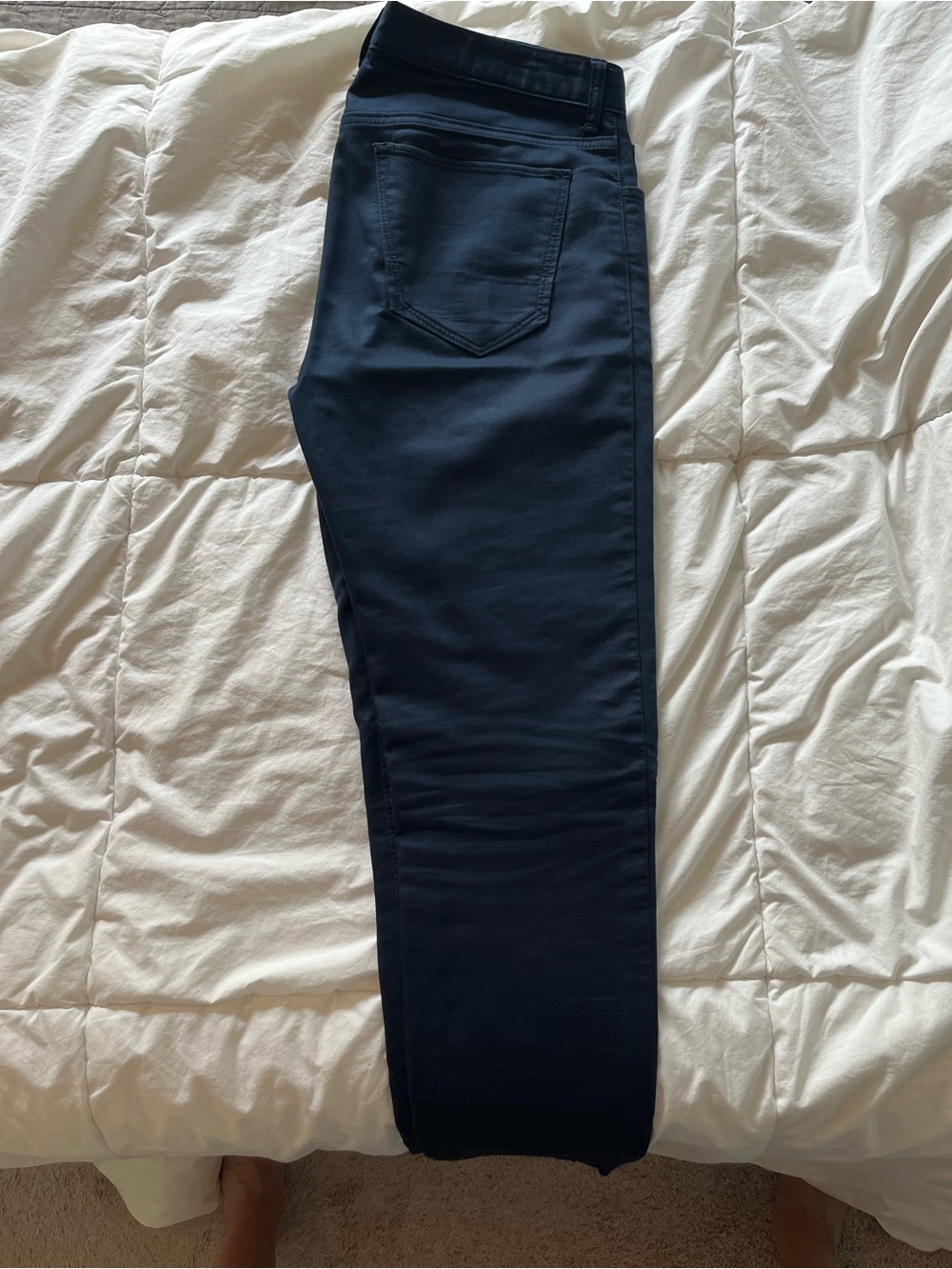 Banana Republic Factory Men's Slim Traveler Jeans in Dark Blue